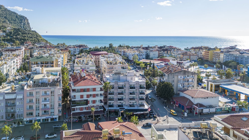 

Milano - Alanya - Aslan Corner Hotel