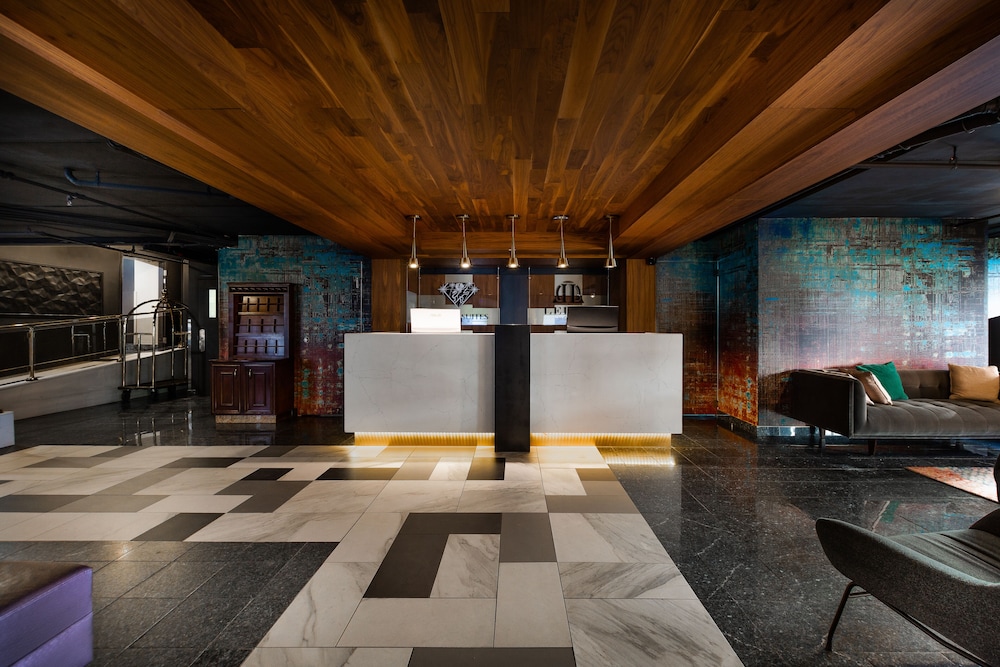 

Roma - Longueuil - Empire Suites