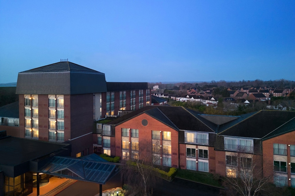 

Napoli - Londra, Aeroporto di London Heathrow - Delta Hotels by Marriott Heathrow Windsor