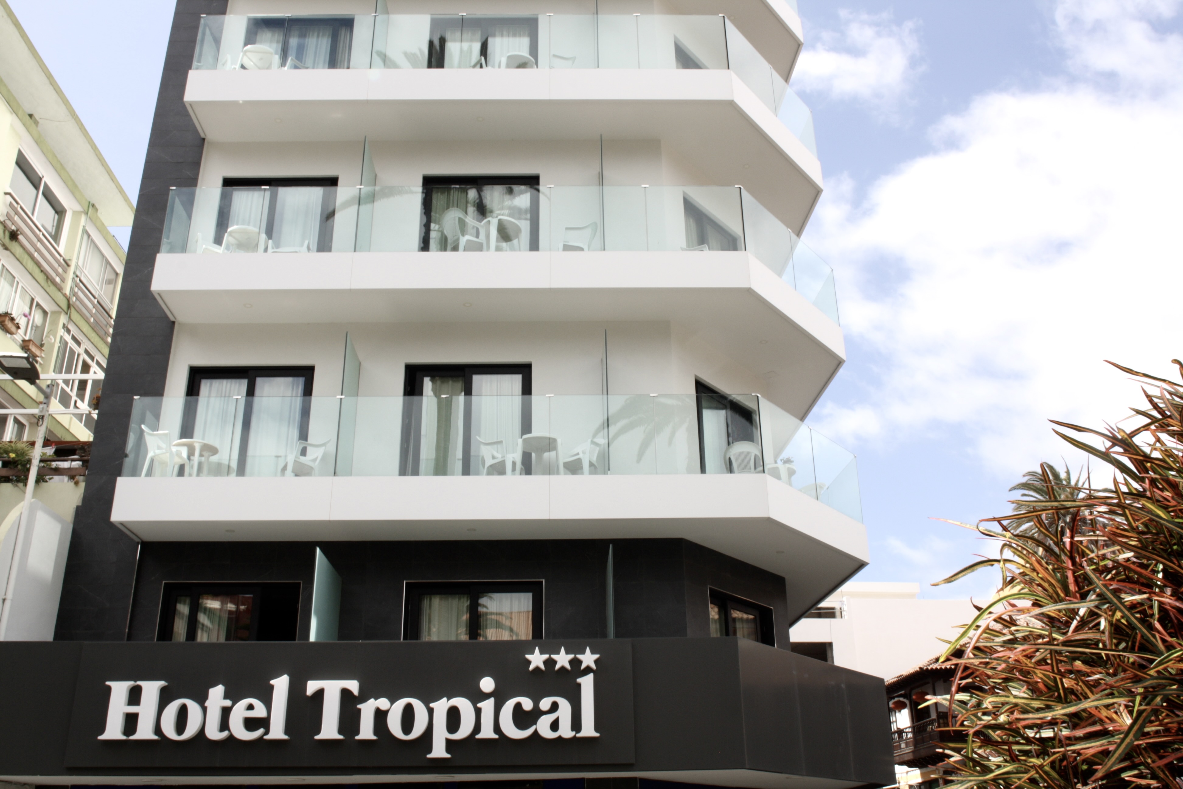 

Bologna - Puerto de la Cruz - Hotel Tropical