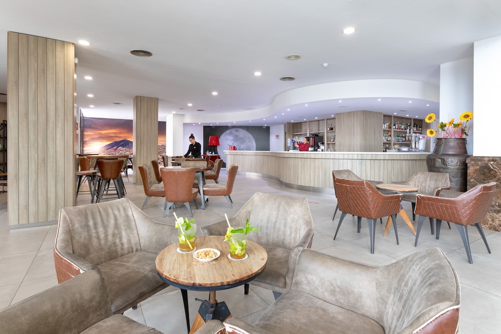 

Trieste - Tenerife Sud, Isole Canarie - Alexandre Hotel Gala
