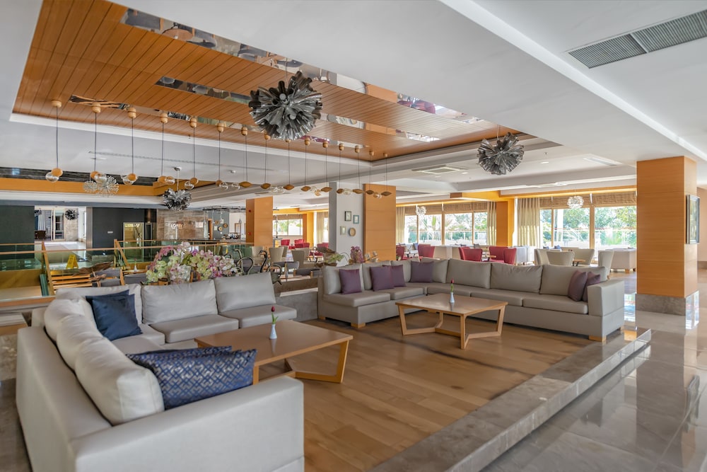 

Milano - Boğazkent - Belek Beach Resort Hotel