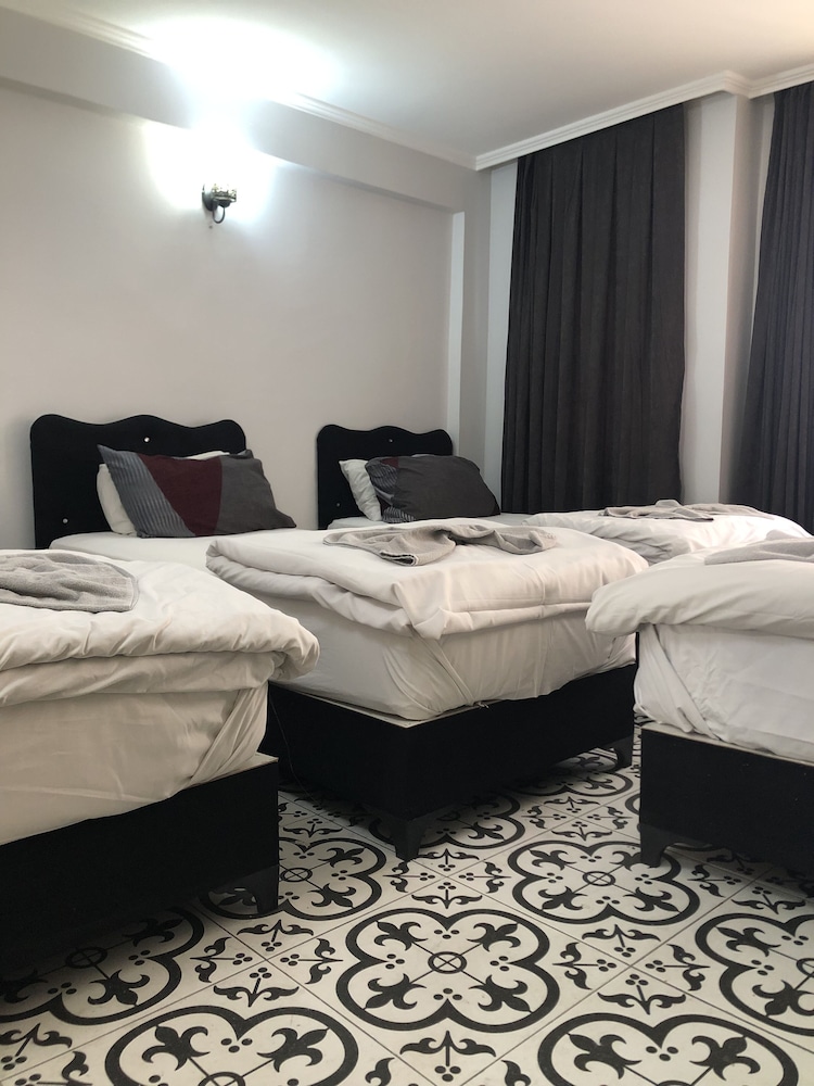 

Bari - Istanbul - Reydel Hotel