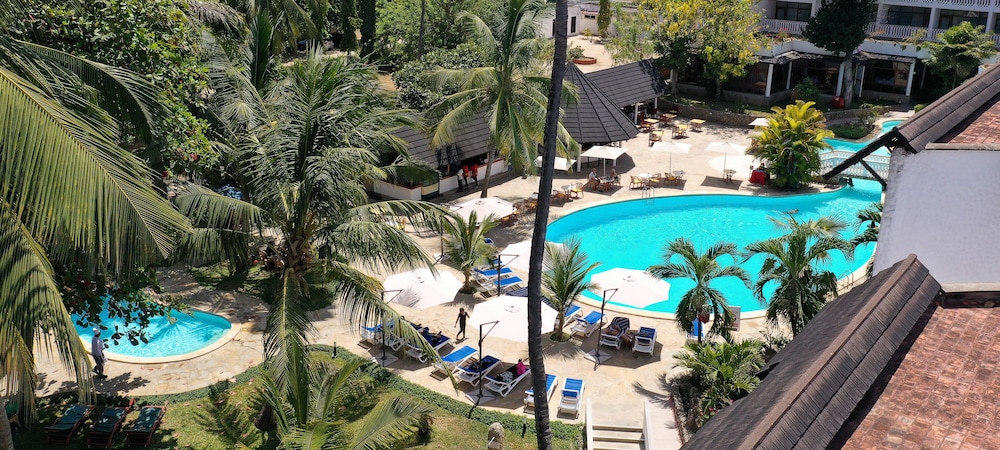 

Verona - Bamburi - Travellers Beach Hotel & Club