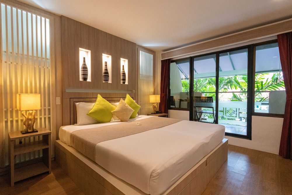 

Milano - Phuket Town - Aochalong Villa Resort & Spa
