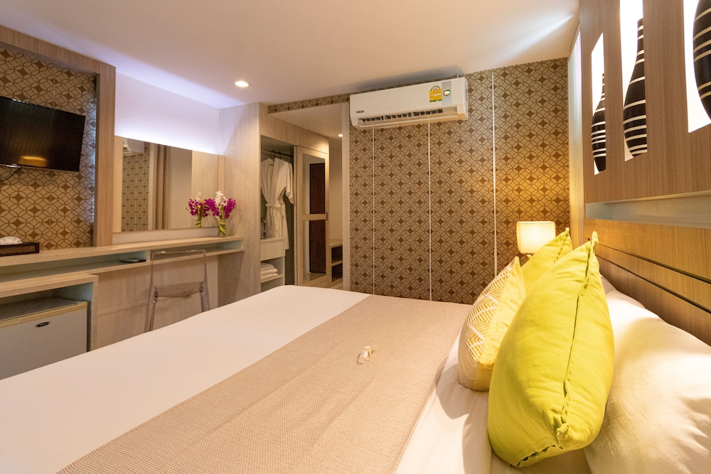 

Milano - Phuket Town - Aochalong Villa Resort & Spa
