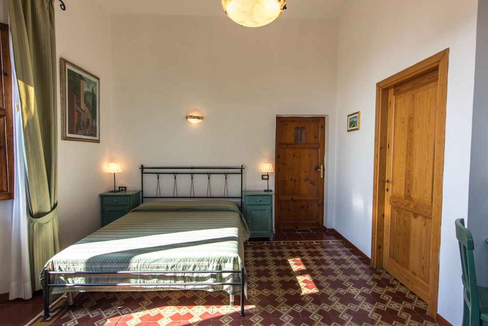 

Brindisi - Volterra - Hotel Villa Porta All'Arco