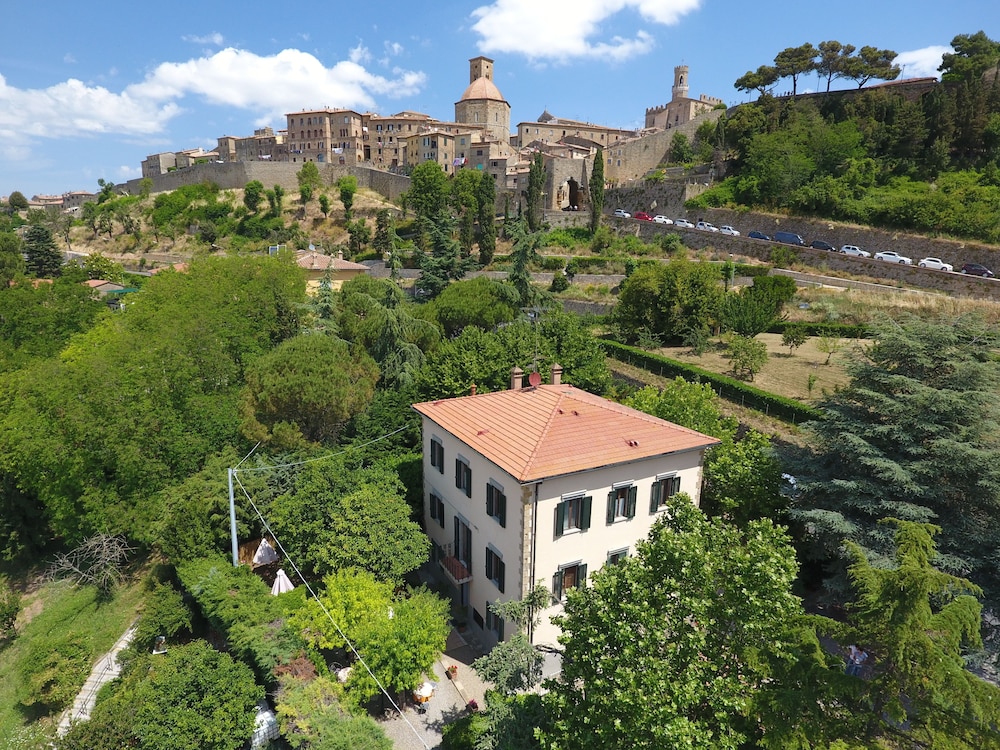 

Bari - Volterra - Hotel Villa Porta All'Arco
