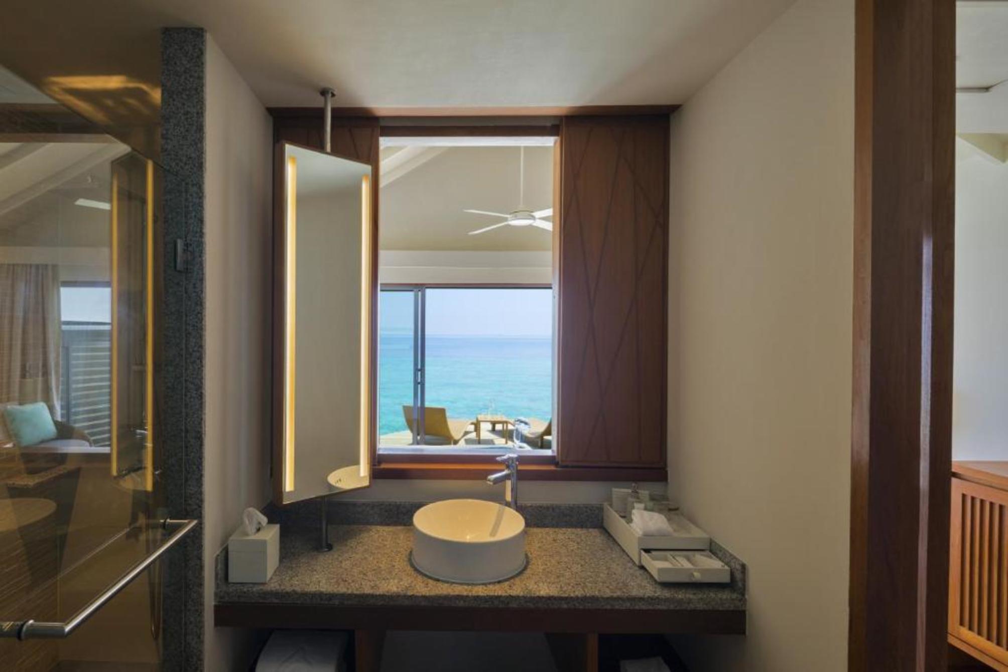 

Milano - Giraavaru - Centara Ras Fushi Resort & Spa Maldives - Adults only
