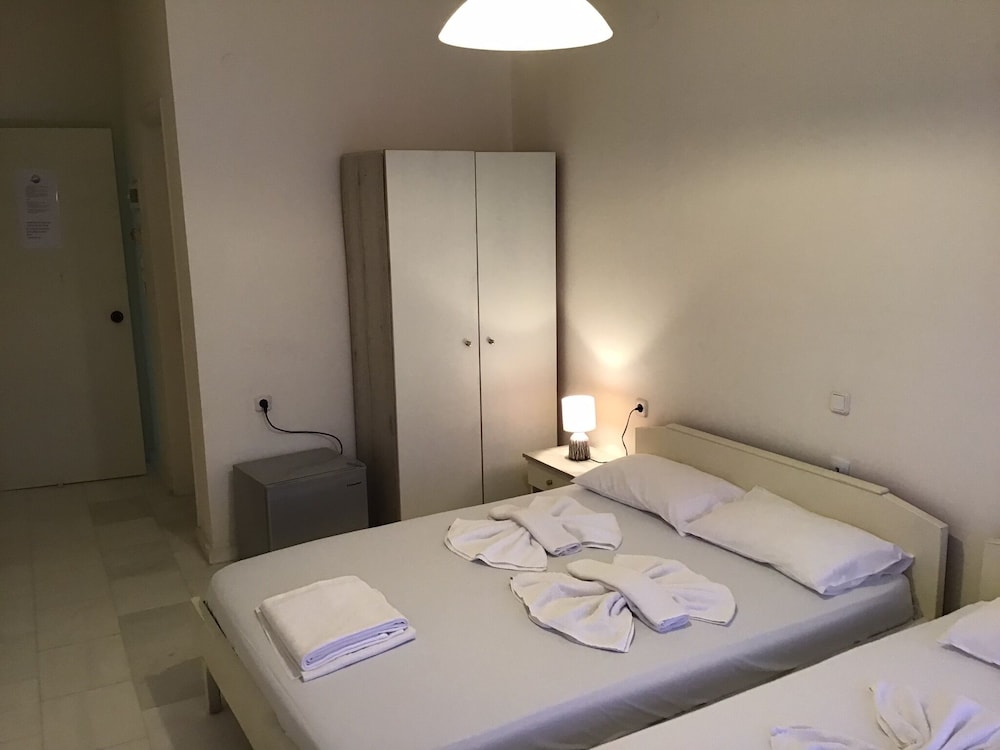 

Cagliari - Kissamos - Regina Hotel