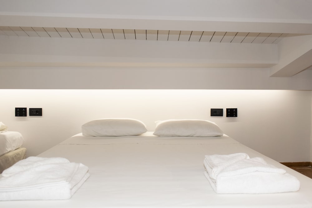 

Catania - Rethymno - Elina Hotel Apartments