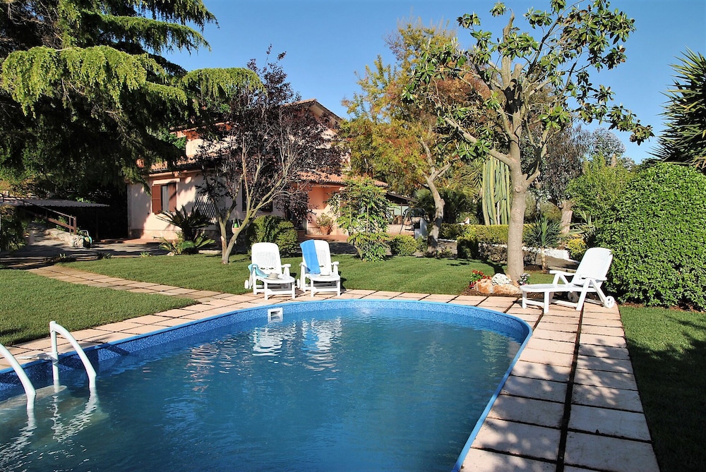 

Roma - Gaeta - Villa Vallereale Beautiful Garden and Private Pool 9 km From Sperlonga