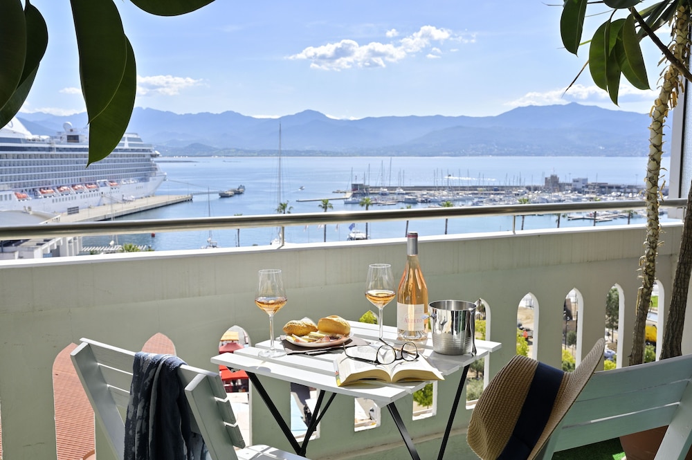 

Roma - Ajaccio - Hôtel Du Golfe