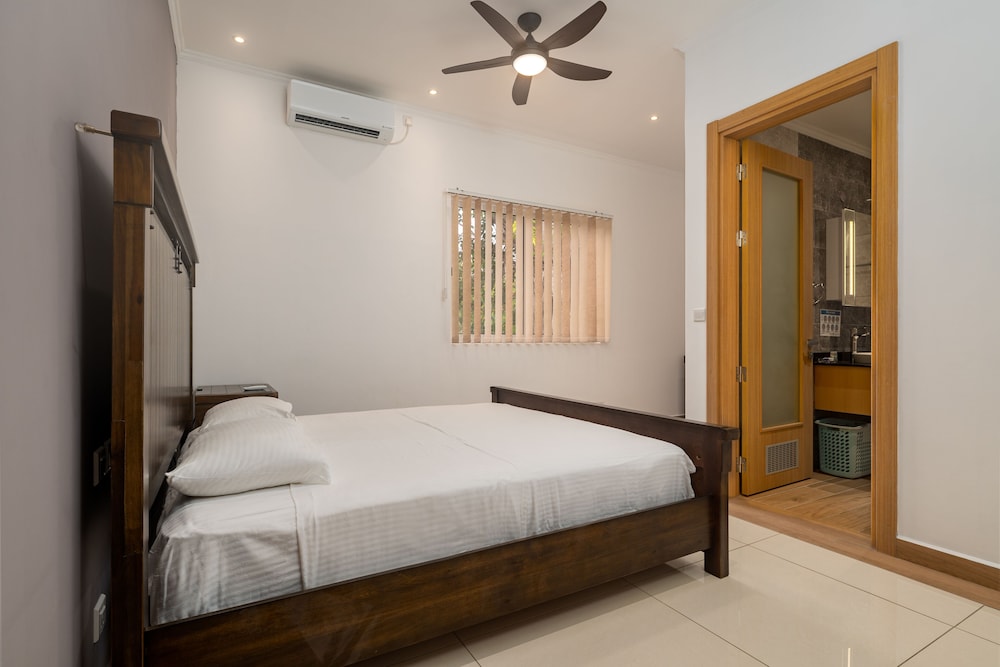 

Roma - Anse Boileau - Royale Suites by Arc Royale Luxury Apts