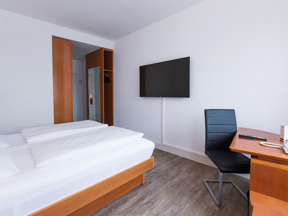 

Catania - Dresda - Dormero Hotel Dresden Airport