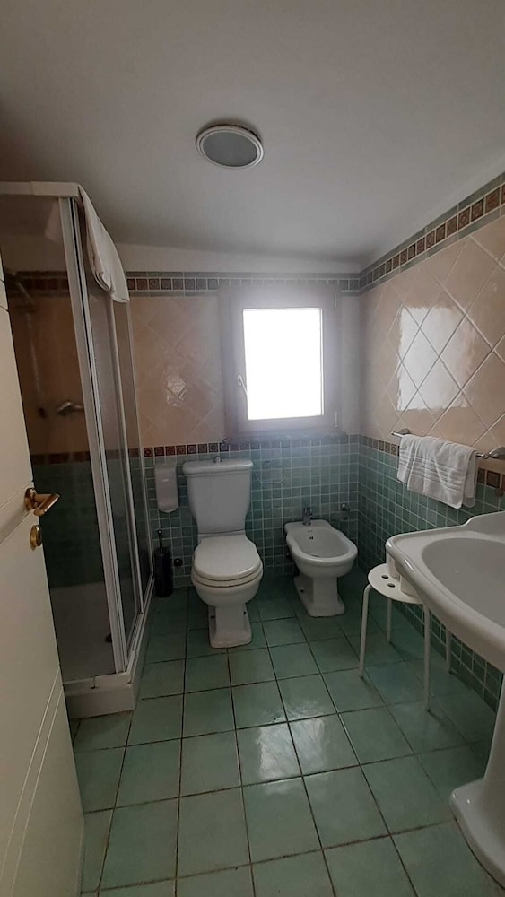 

Bari - Taormina - apart hotel Kalaskiso'