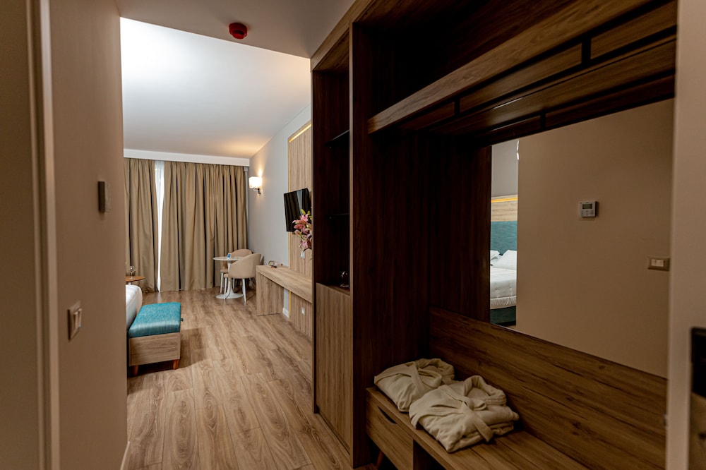 

Torino - Orikum - Regina Blu Hotel