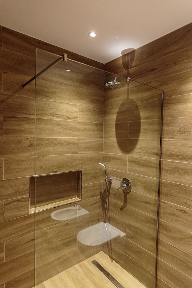 

Bologna - Orikum - Regina Blu Hotel
