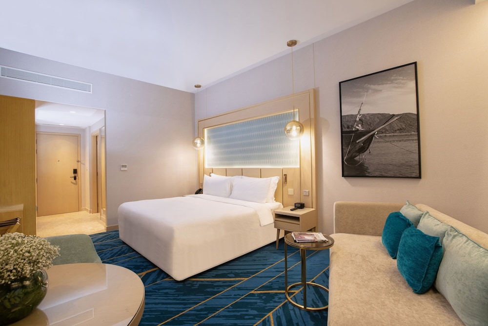 

Roma - Seeb - Maani Muscat Hotel & Suites