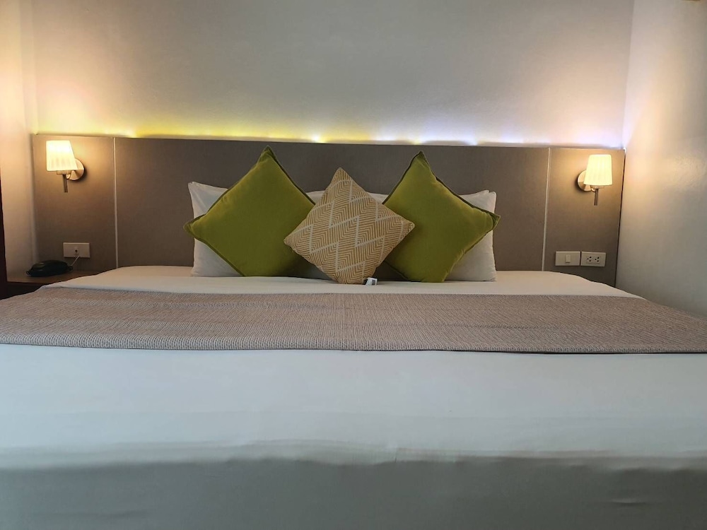 

Roma - Ban Ao Makham - Aochalong Villa Resort & Spa