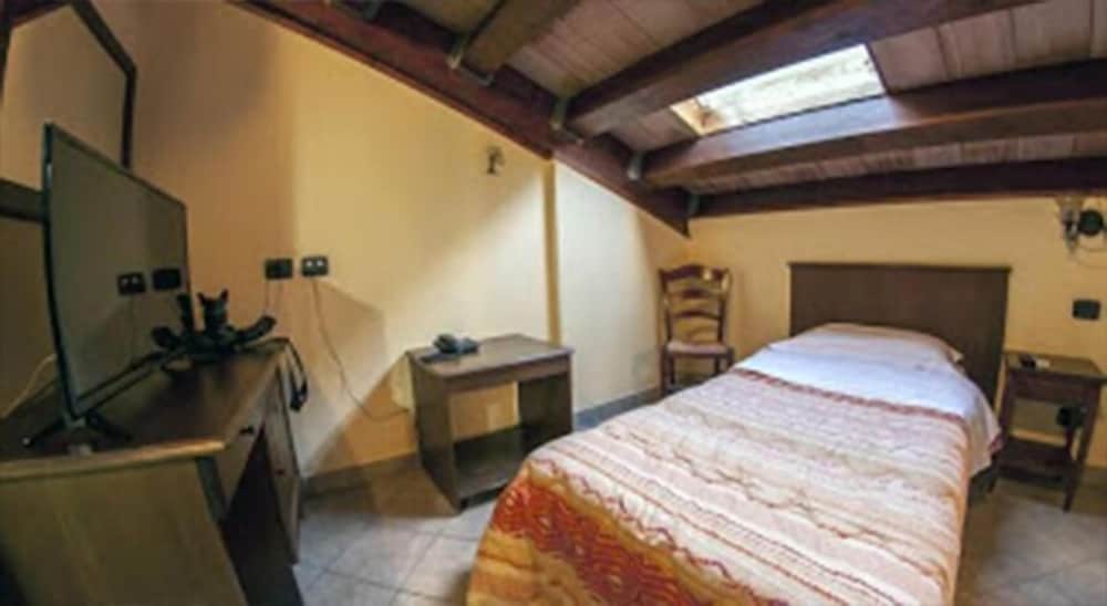 

Palermo - Acireale - Hotel Capomulini 3 Stelle