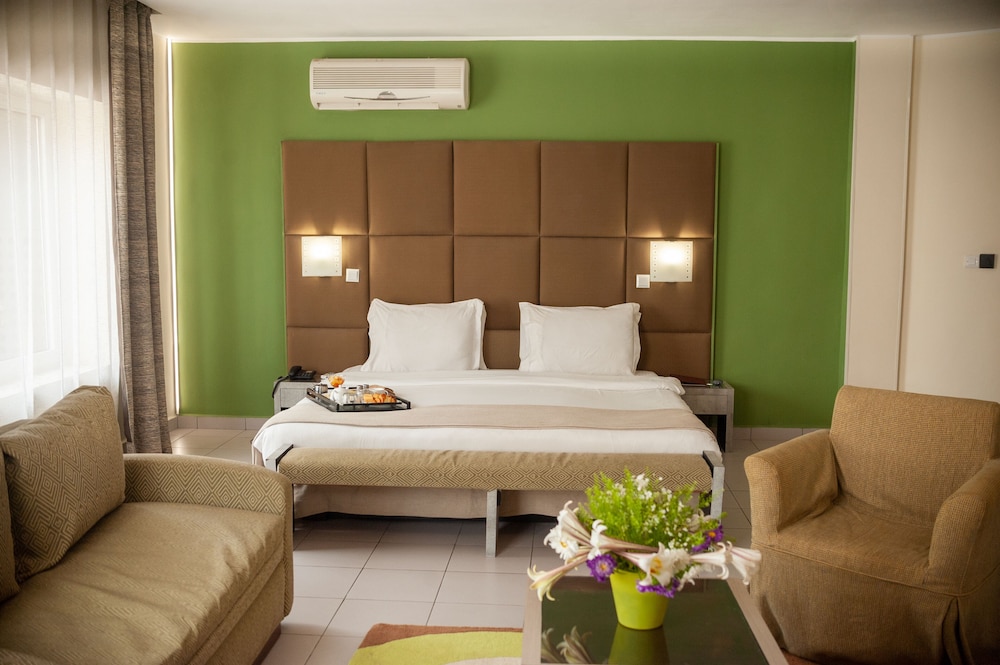 

Milano - Antananarivo - Le Grand Mellis Hôtel & Spa