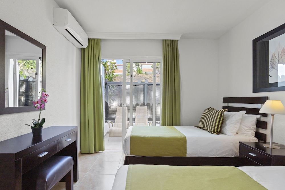 

Bari - Las Galletas - Wyndham Residences Tenerife Golf del Sur