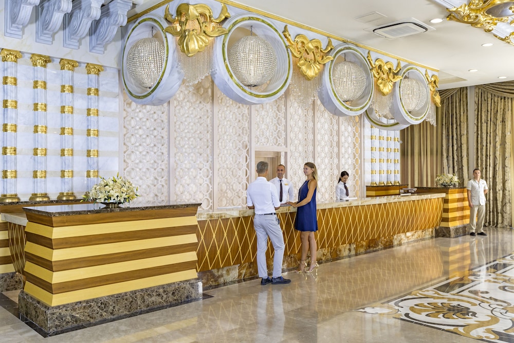 

Roma - Lara - Royal Holiday Palace