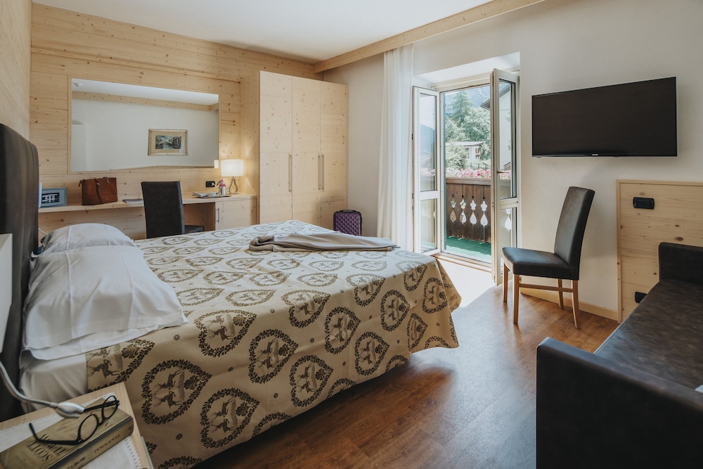 

Bari - Cortina d'Ampezzo - Hotel Menardi