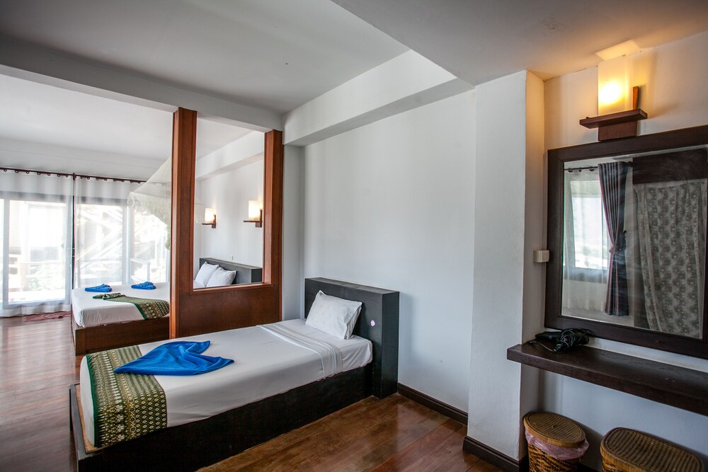 

Bologna - Koh Phi Phi - Phitharom PP Resort
