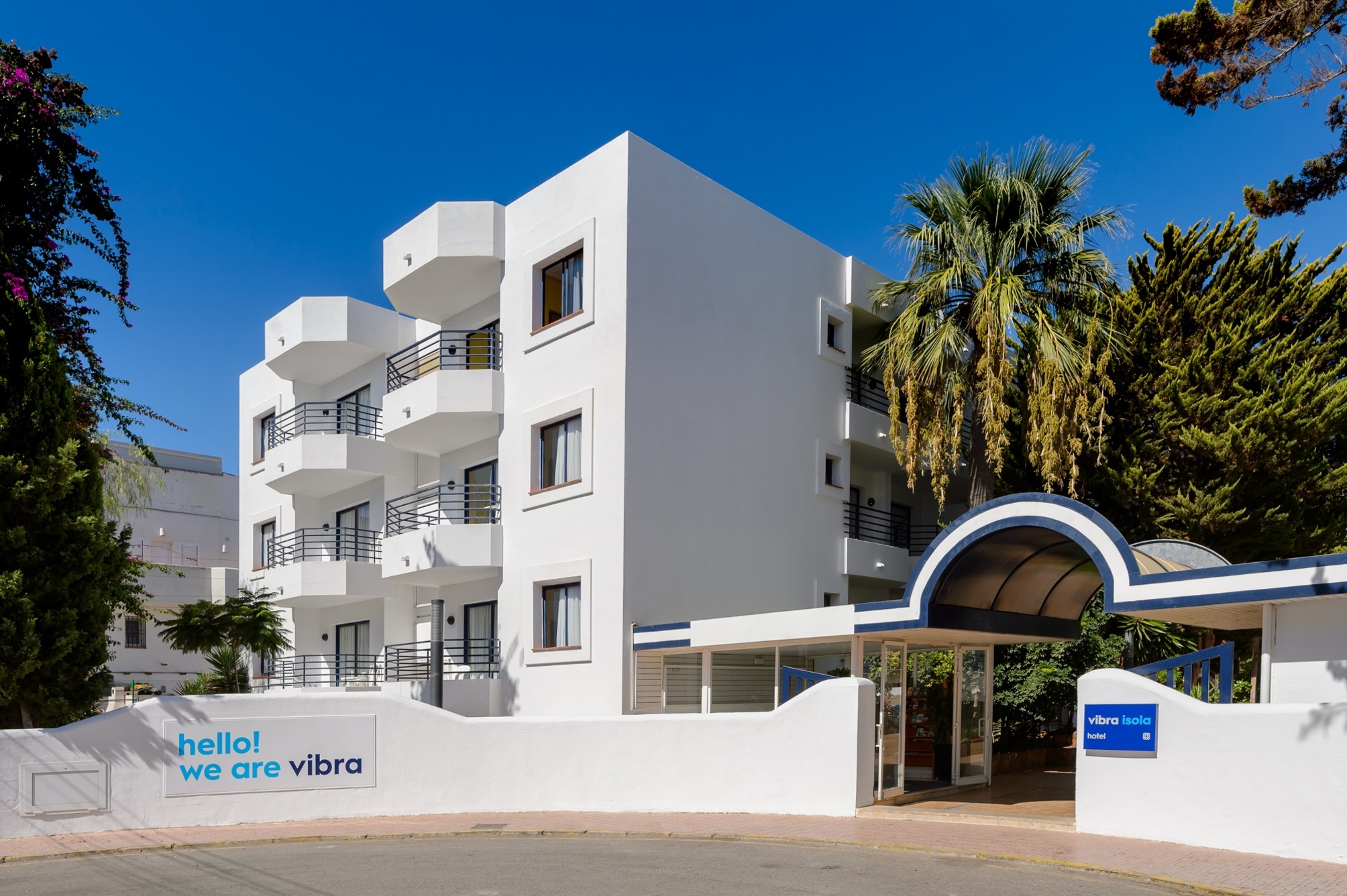 

Cagliari - Playa d'en Bossa, Ibiza - Hotel Vibra Isola