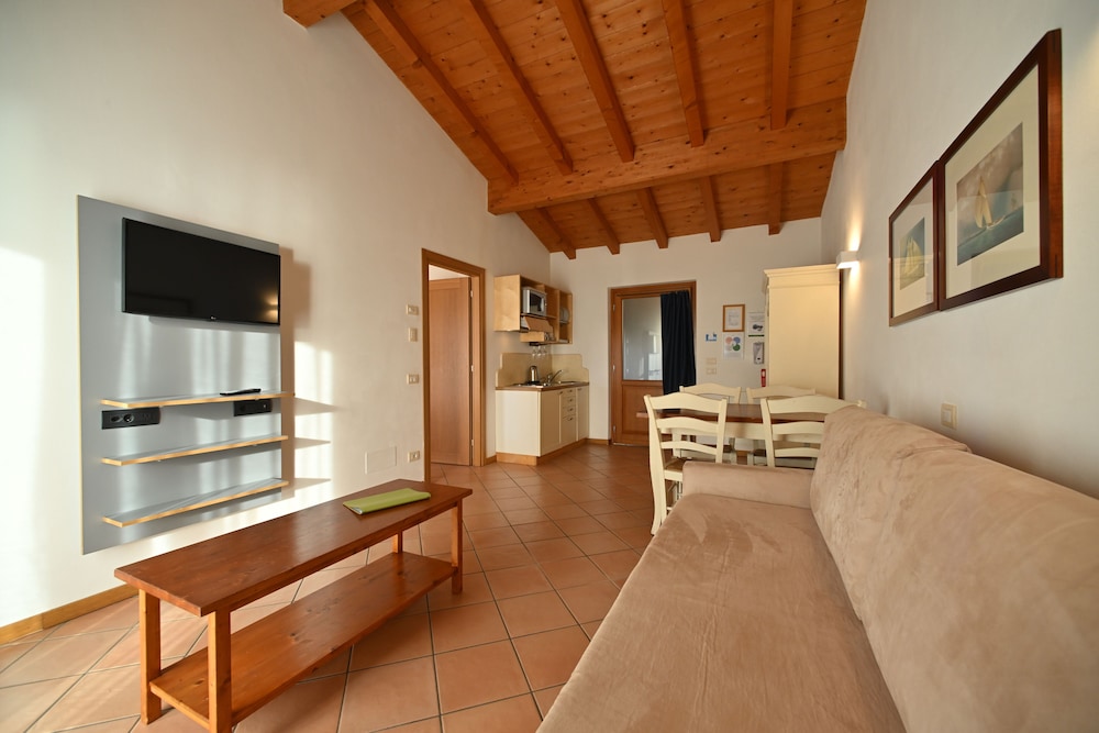 

Roma - Bardolino - Residence Ca Del Lago