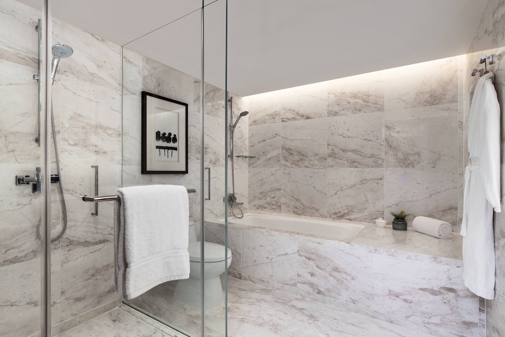 

Milano - Chek Lap Kok - Hong Kong SkyCity Marriott Hotel