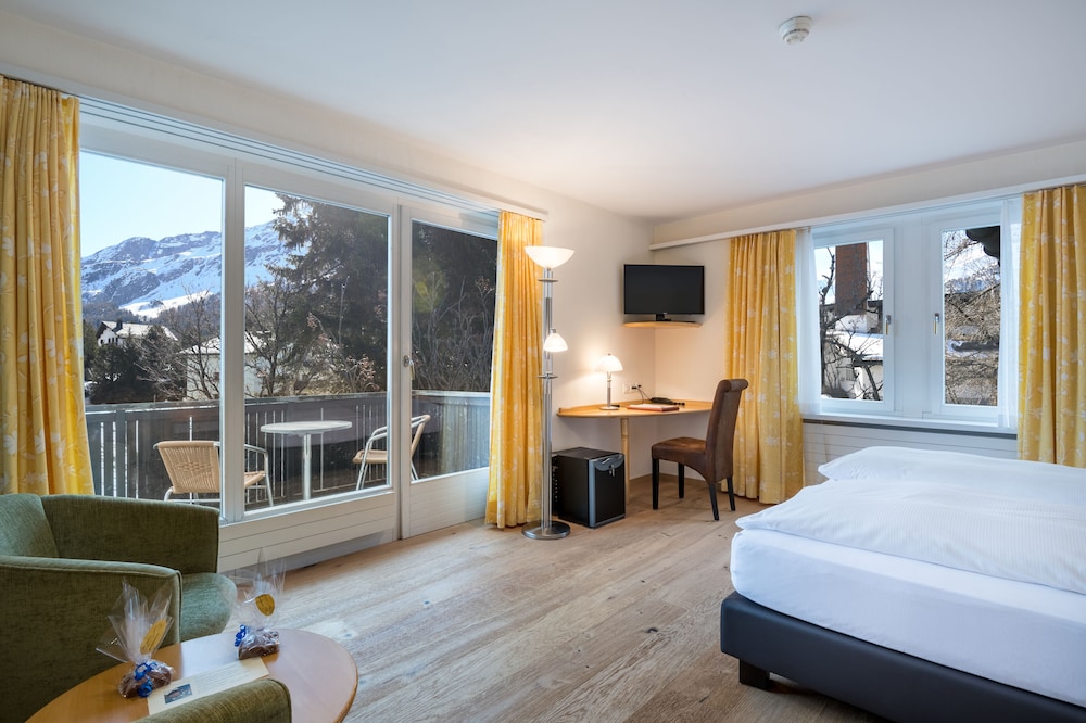 

Roma - Sils Maria - Schweizerhaus Swiss Quality Hotel