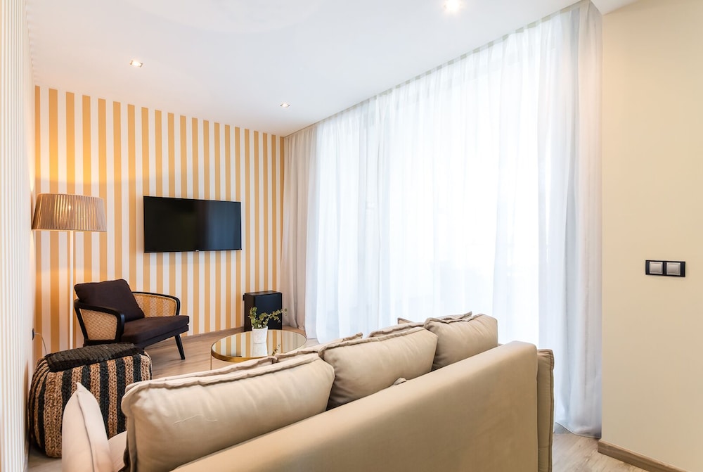 

Milano - Sagunto - Hotel Barú