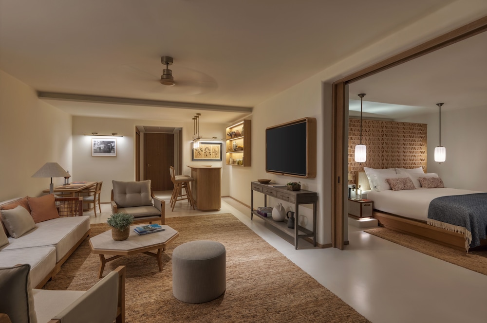 

Brindisi - Portinatx - Six Senses Ibiza