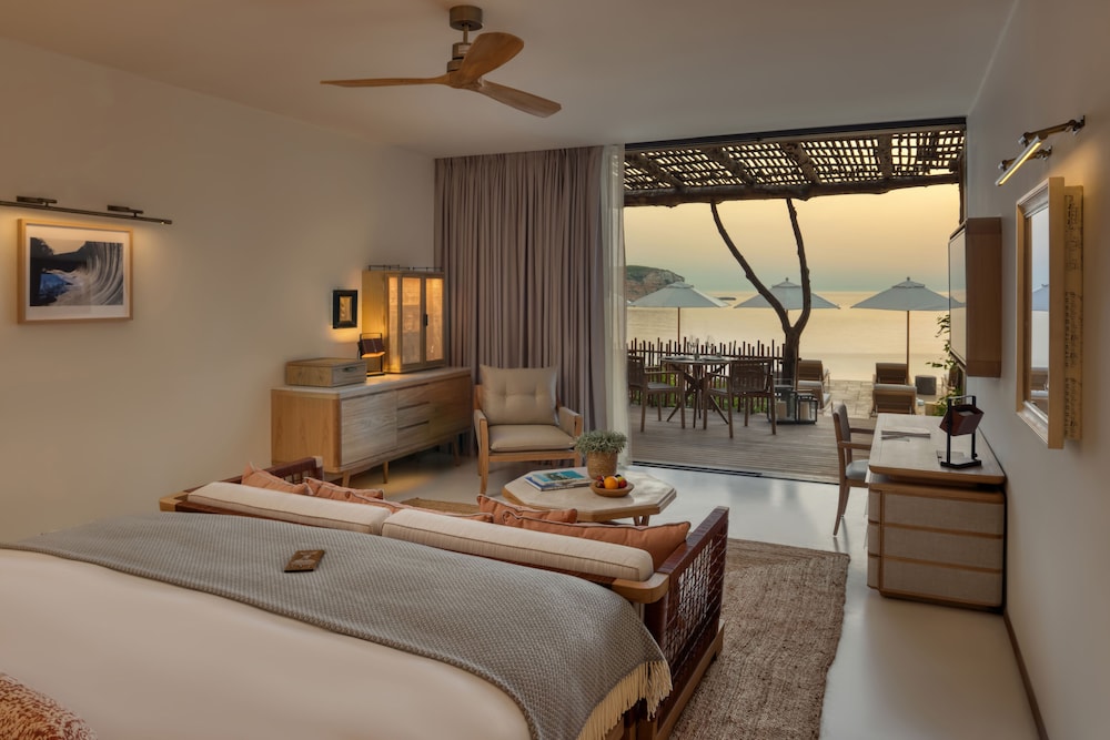 

Genova - Portinatx - Six Senses Ibiza
