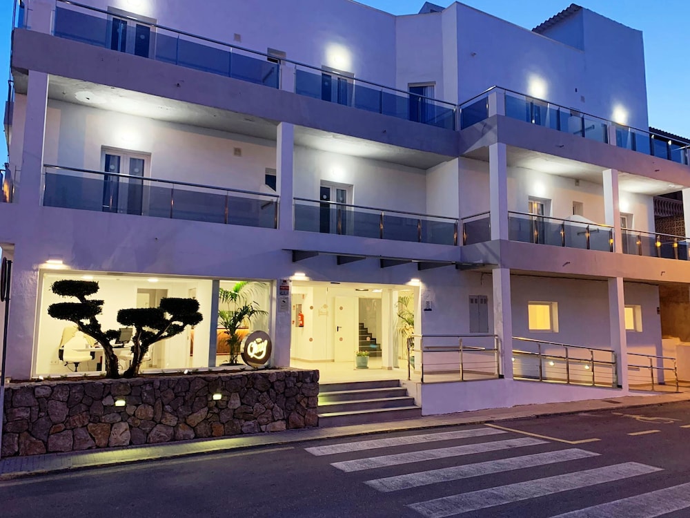 

Bari - Canyamel - Hotel Chevy & Suites