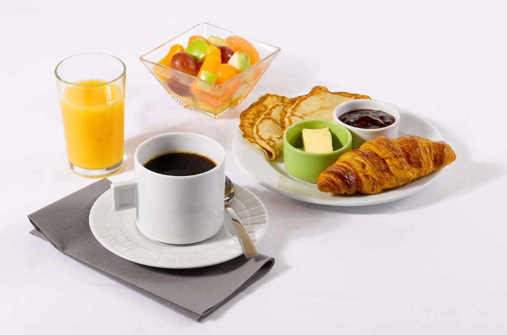 

Bologna - Roissy-en-France - Kyriad Direct Le Bourget Gonesse