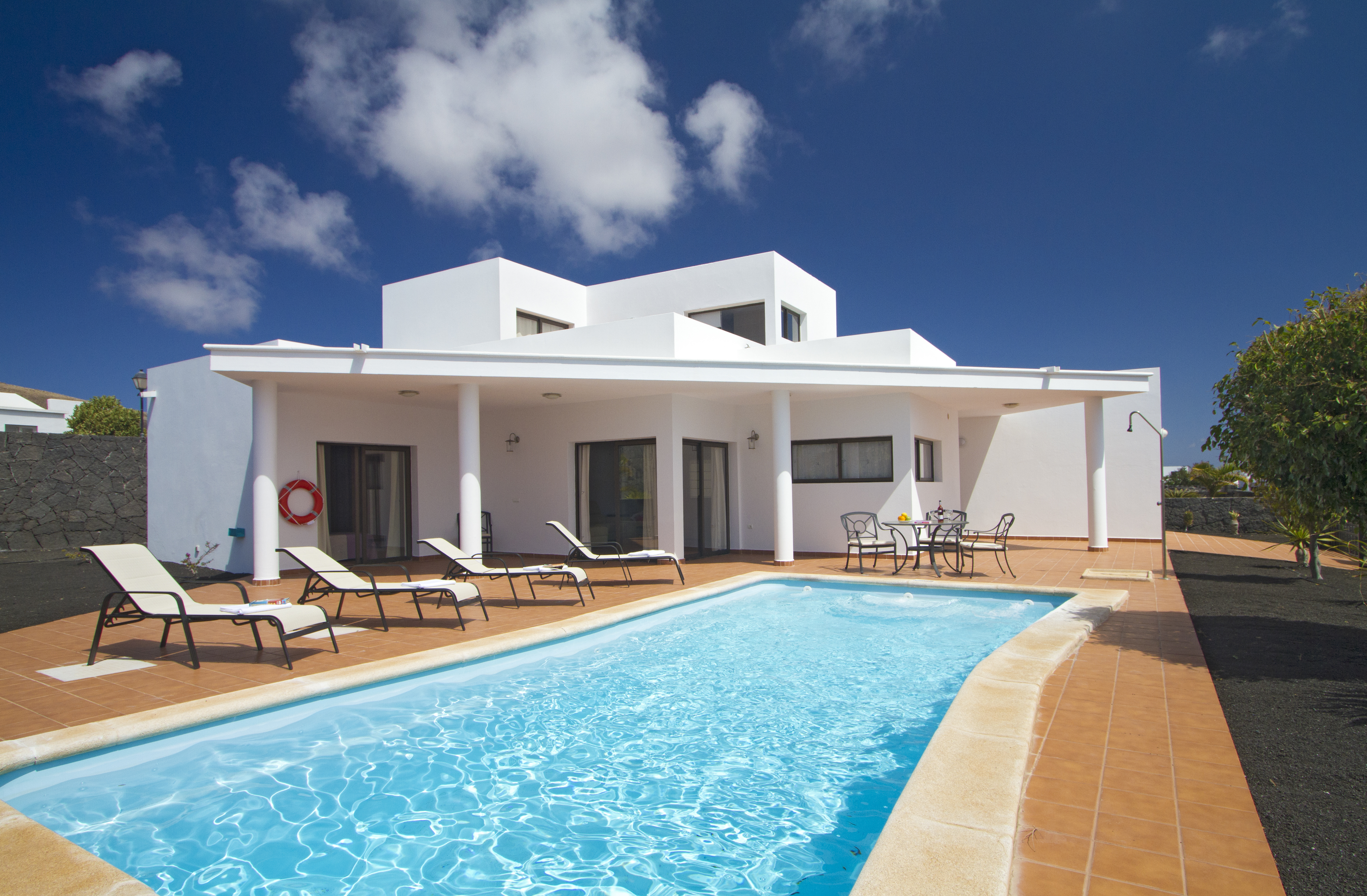 

Verona - Playa Blanca - Villas Blancas