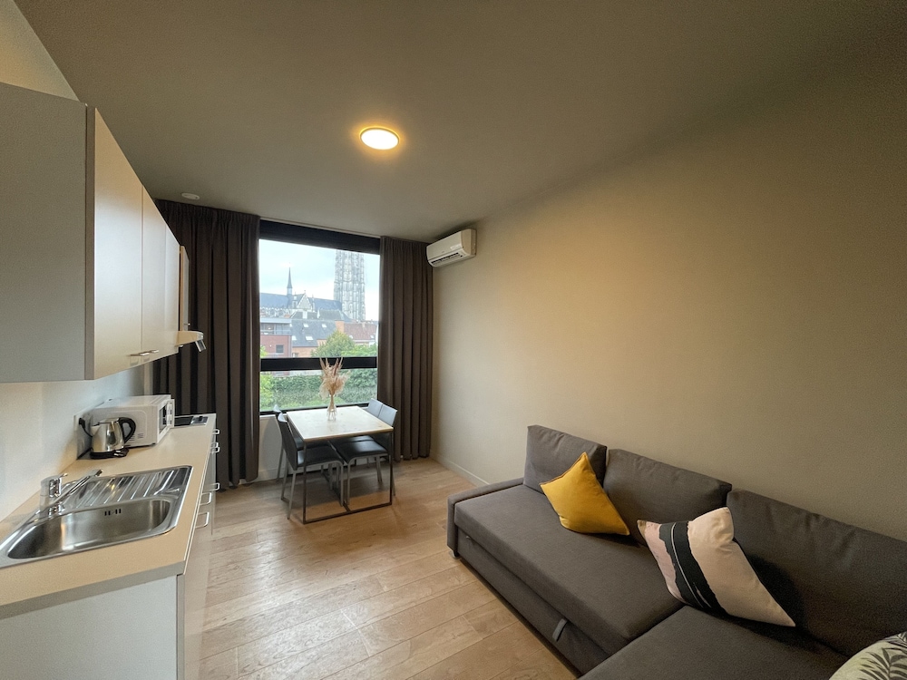 

Bari - Mechelen - Hotel Elisabeth