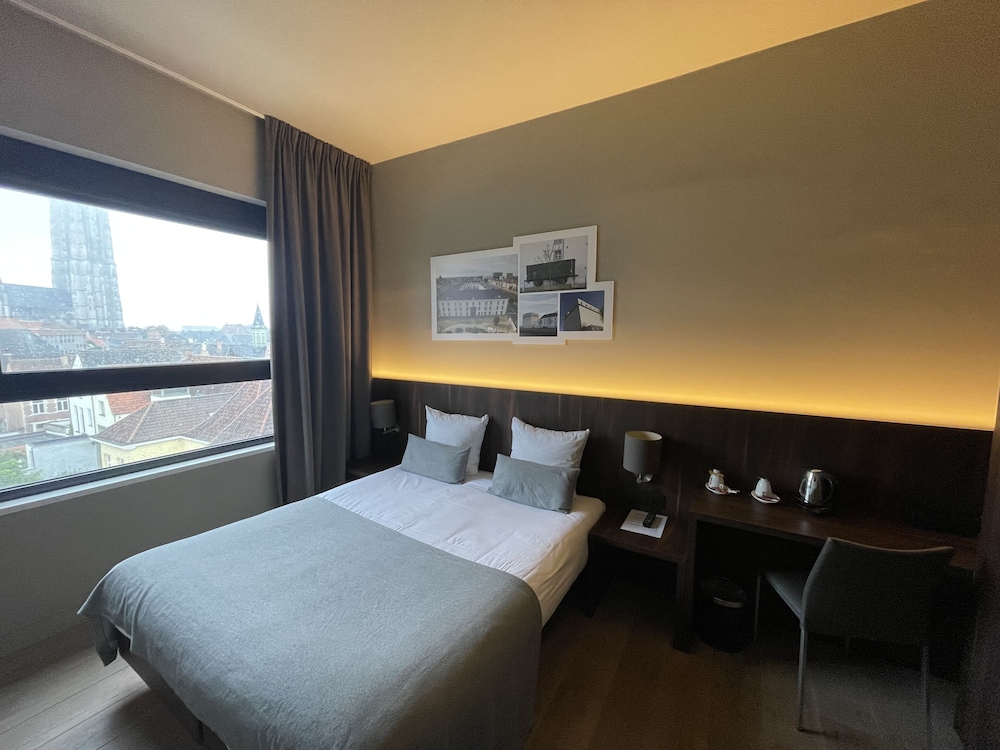 

Milano - Mechelen - Hotel Elisabeth