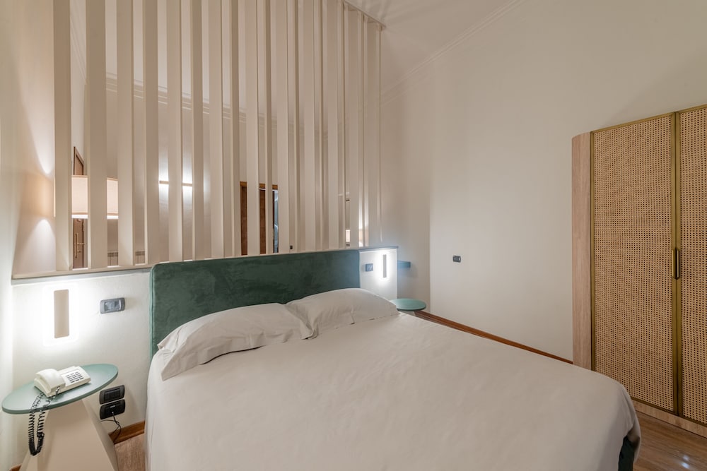 

Napoli - Gubbio - Hotel Gattapone