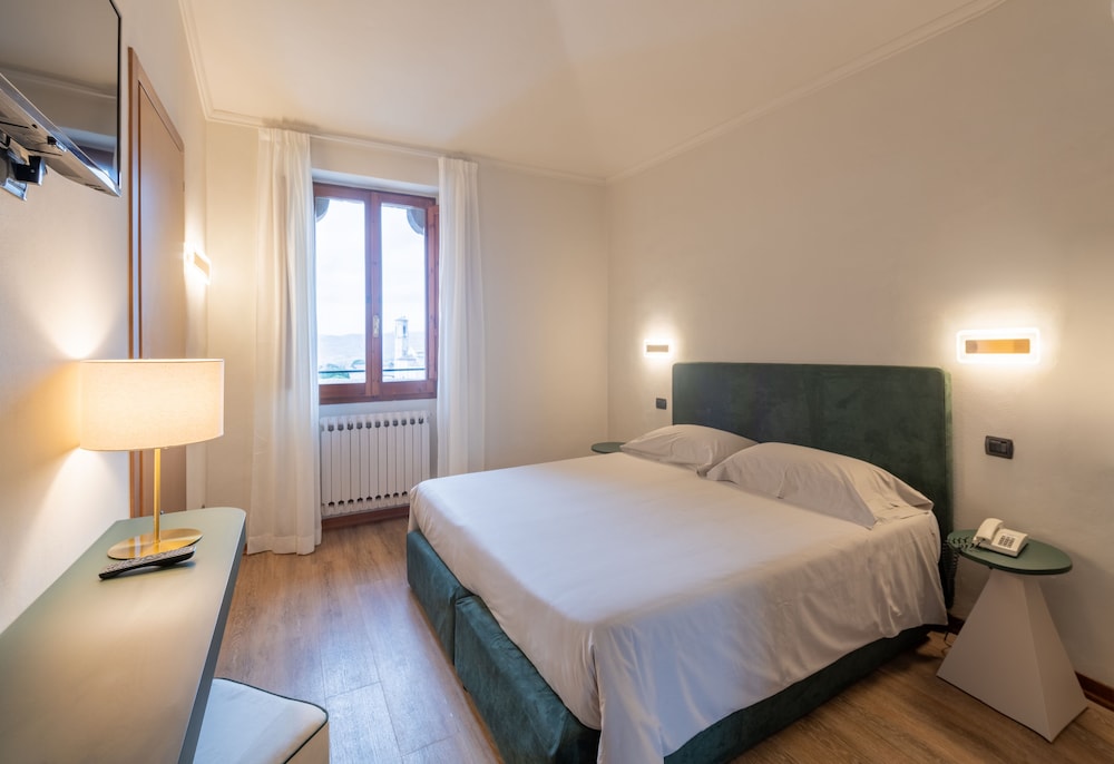 

Milano - Gubbio - Hotel Gattapone