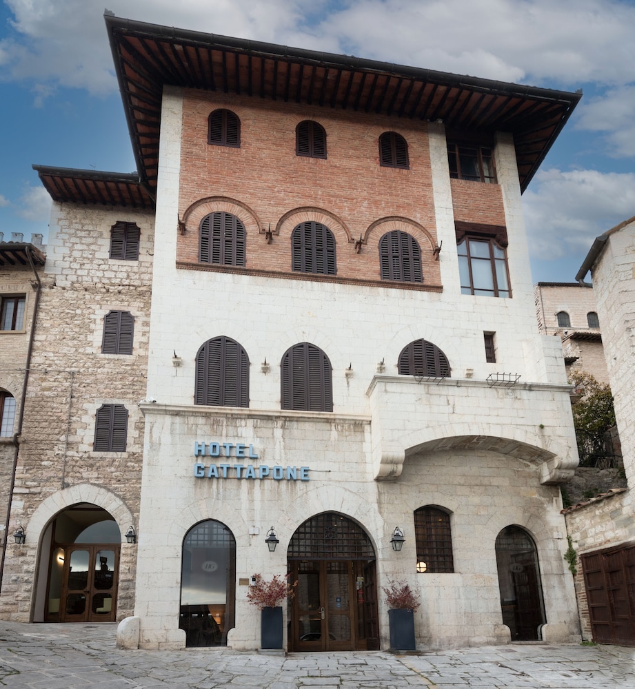 

Milano - Gubbio - Hotel Gattapone