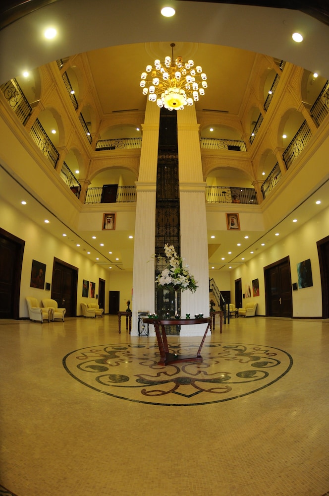 

Bologna - Kuwait City - The Convention Center & Royal Suites Hotel