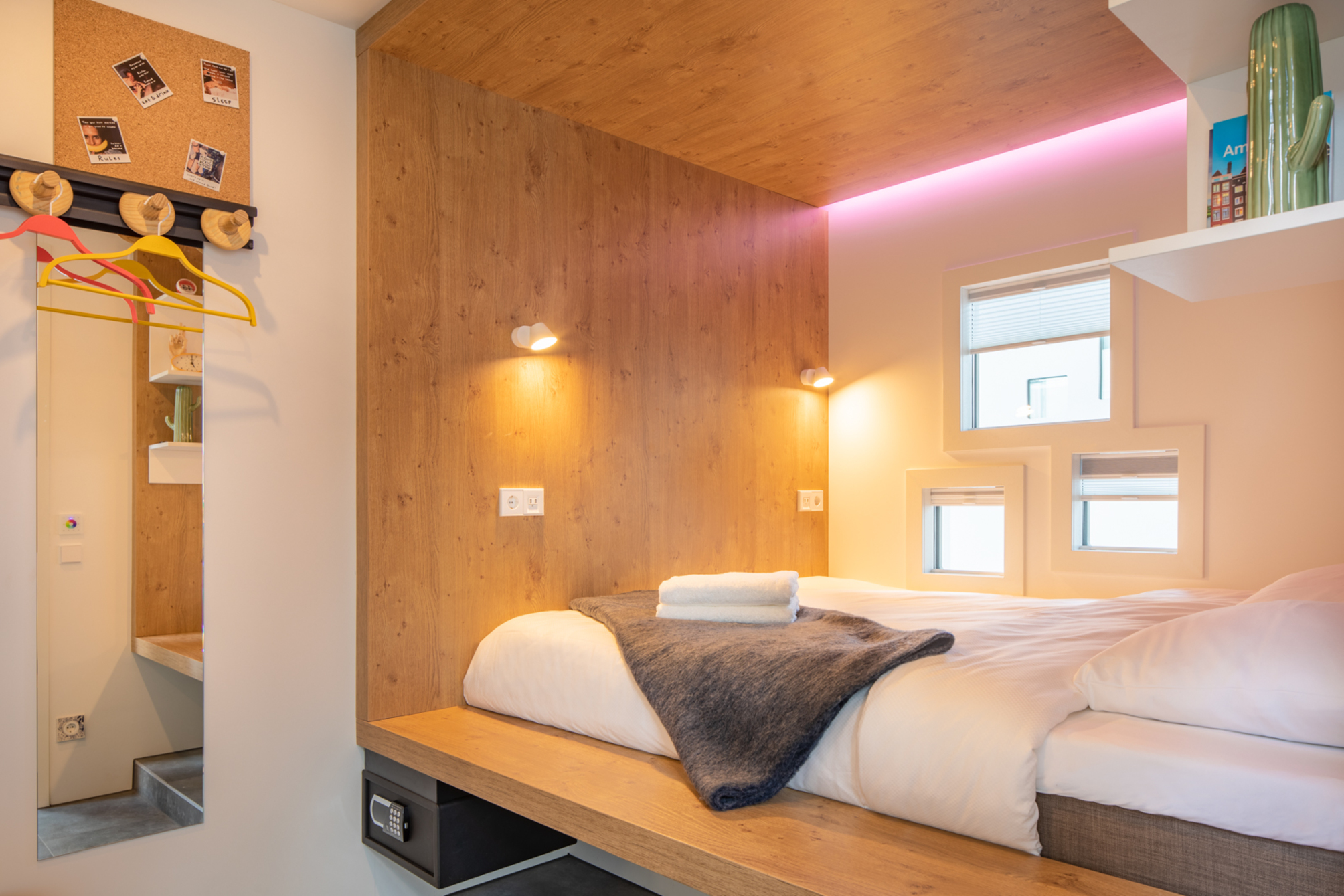 

Milano - Amsterdam-Uithoorn - Bunk Hotel Amsterdam