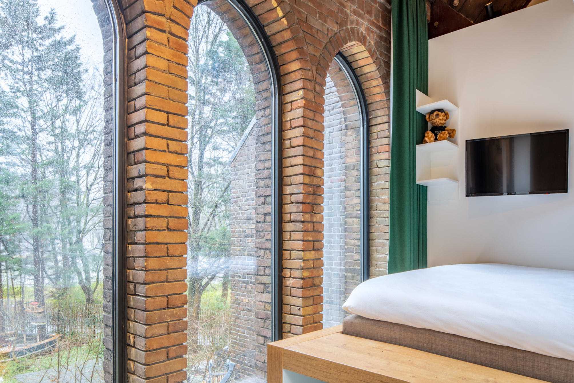 

Bari - Zaandam - Bunk Hotel Amsterdam