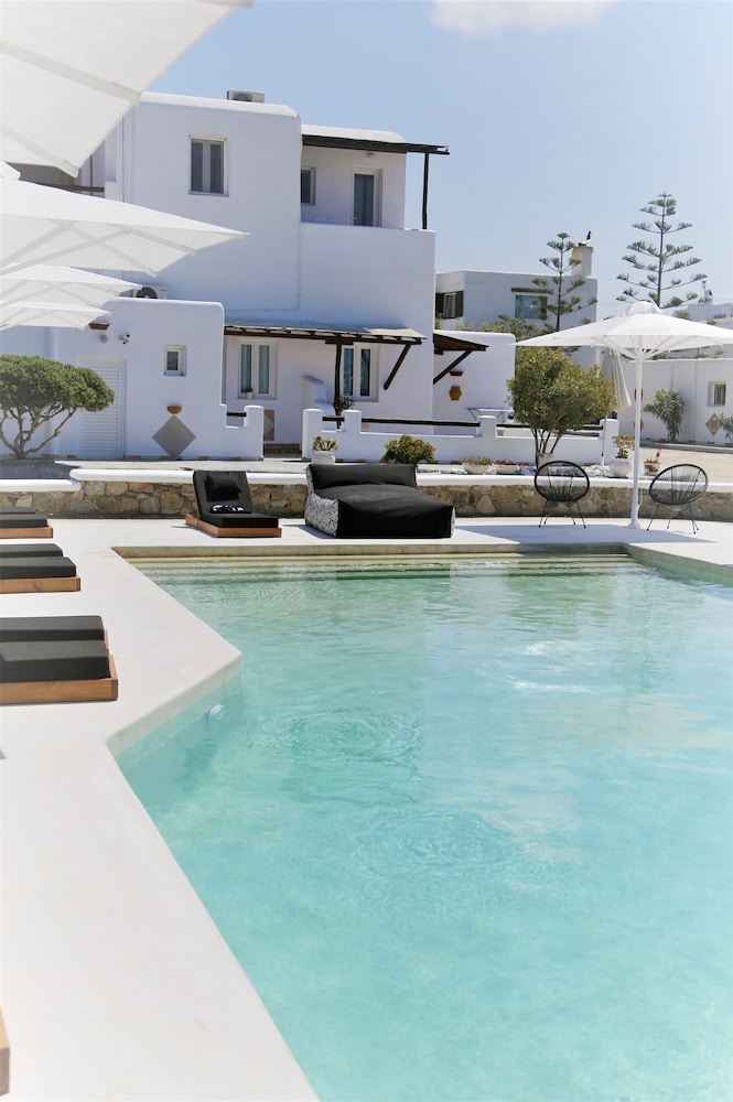 

Roma - Agios Stefanos - Irene's Residence