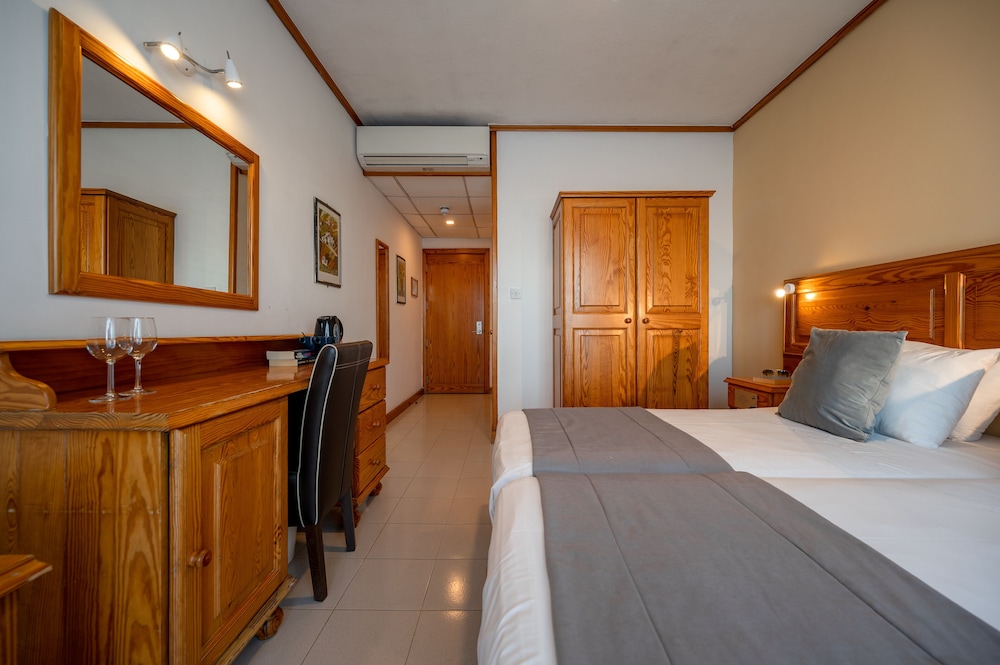 

Verona - Malta - Gillieru Harbour Hotel